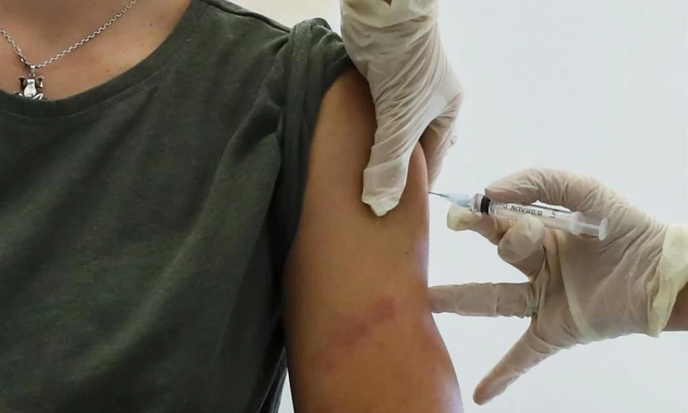 Ρωσία: Ξεκίνησε και διατίθεται προς χρήση το δεύτερο εμβόλιο EpiVacCorona